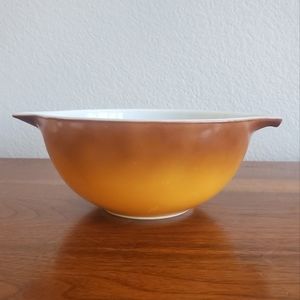 Vintage Pyrex Old Orchard Cinderella 1.5Q Mixing Bowl